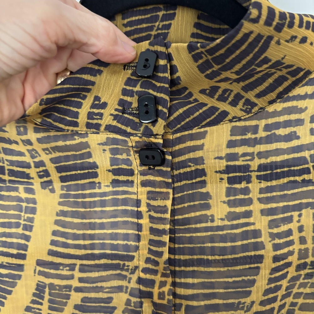 IC by Connie K Black and Gold sheer Blouse - Picture 4 of 7